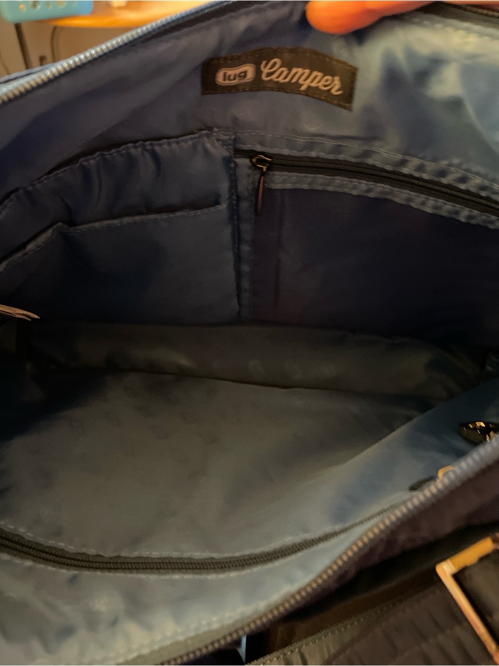 Lug Camper Handbag. - Picture 6 of 8